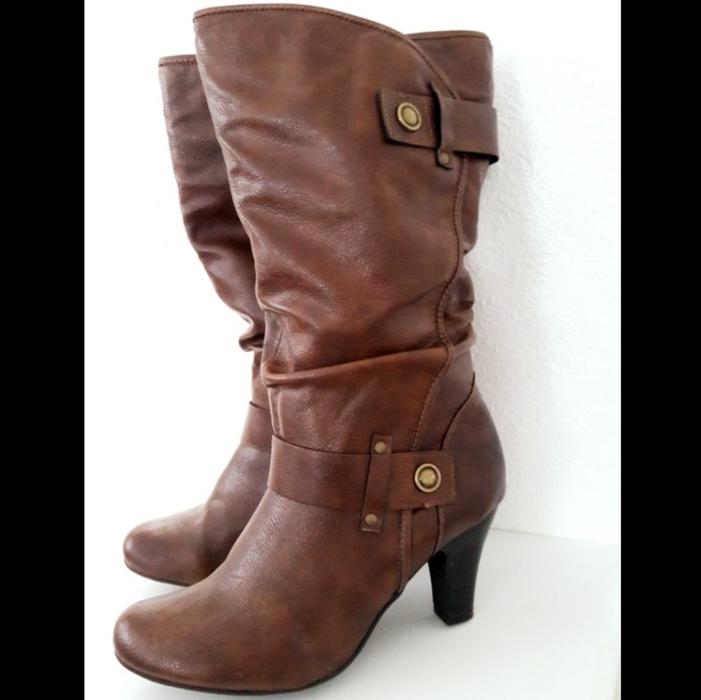 A.n.a boots